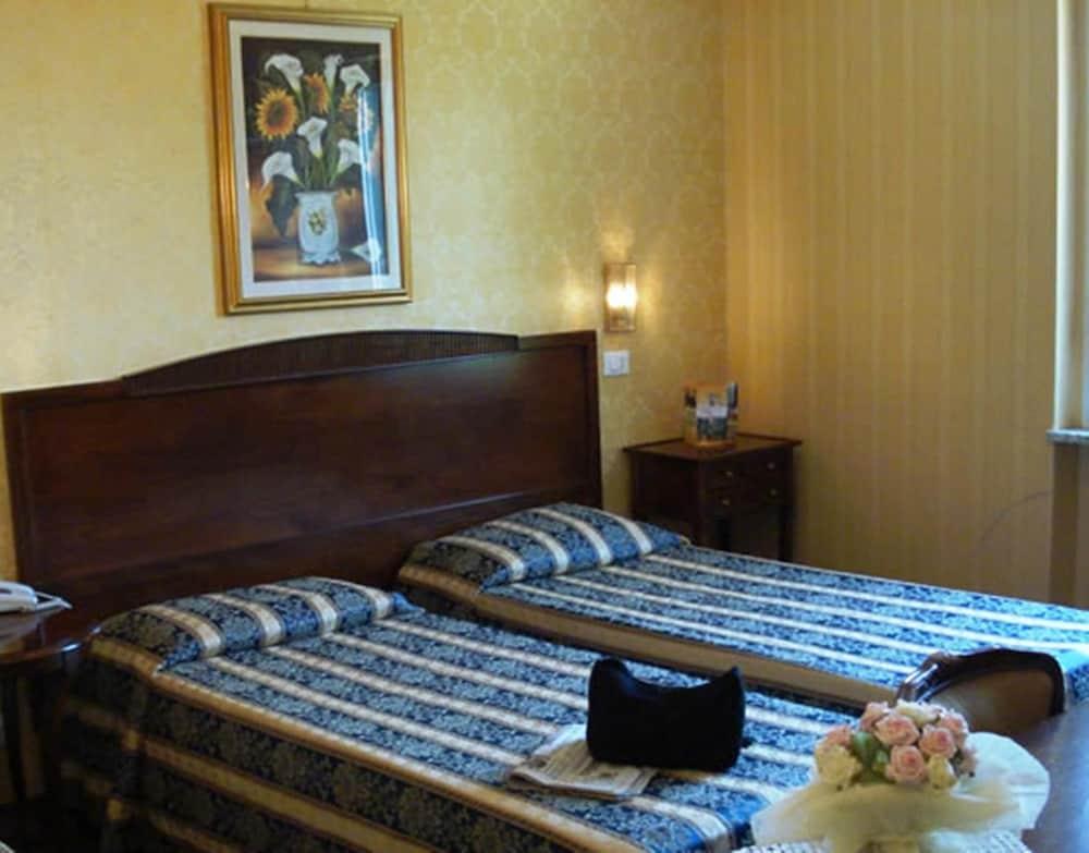 Hotel Villa Aricia Ariccia Eksteriør bilde